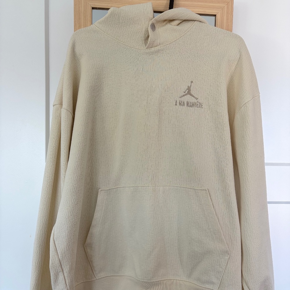 Jordan x A Ma Maniére Cream Jacquard Hoodie • Men’s M